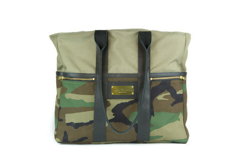 Signature Zip Top Tote - Camo